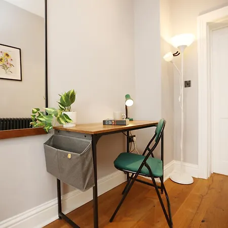 Pembroke View By N And N Stays, Spacious & Modern Executive In Grade 2 Listed Building, Close To Centre, Perfect Location While Visiting The Or Working In The Area Appartement *