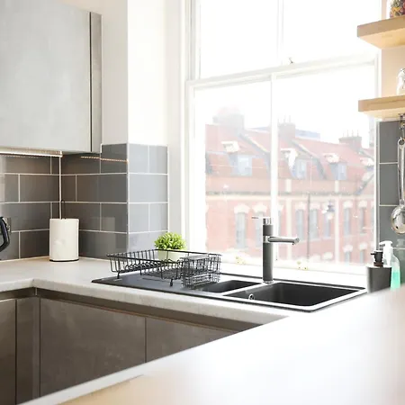Appartement Pembroke View By N And N Stays, Spacious & Modern Executive In Grade 2 Listed Building, Close To Centre, Perfect Location While Visiting The Or Working In The Area